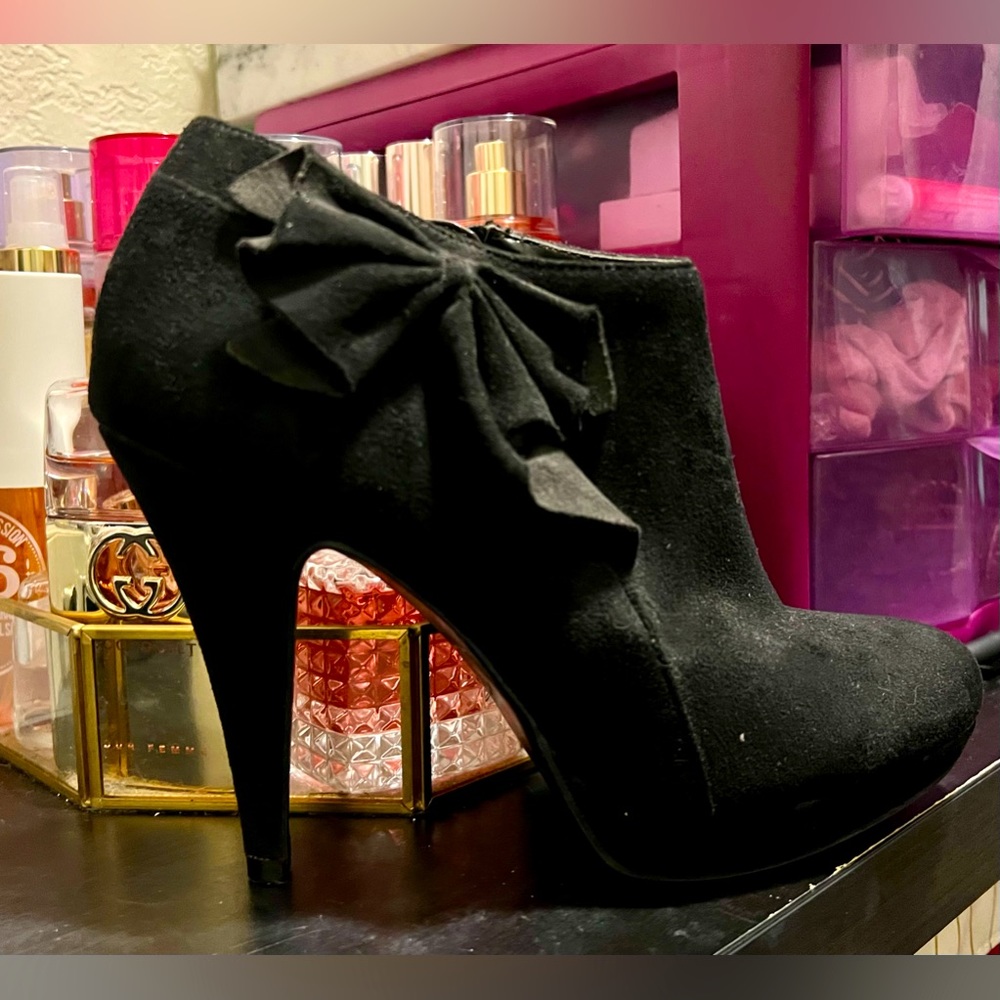 Black Bow Booties